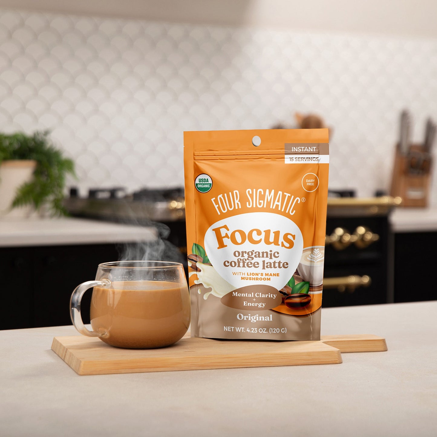 focus-organic-coffee-latte-original-w2 focus-latte-original-lifestyle2-2026.jpg